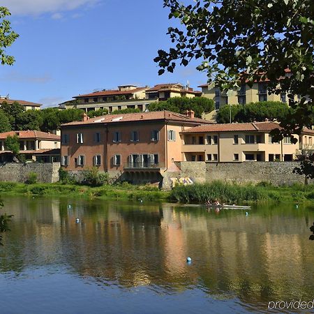 Ville Sull'Arno Florence Exterior photo The Ardre river