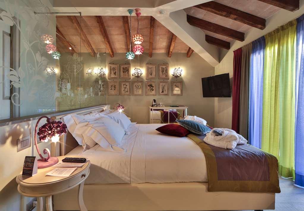 Ville Sull'Arno Florence Room photo A room at the hotel