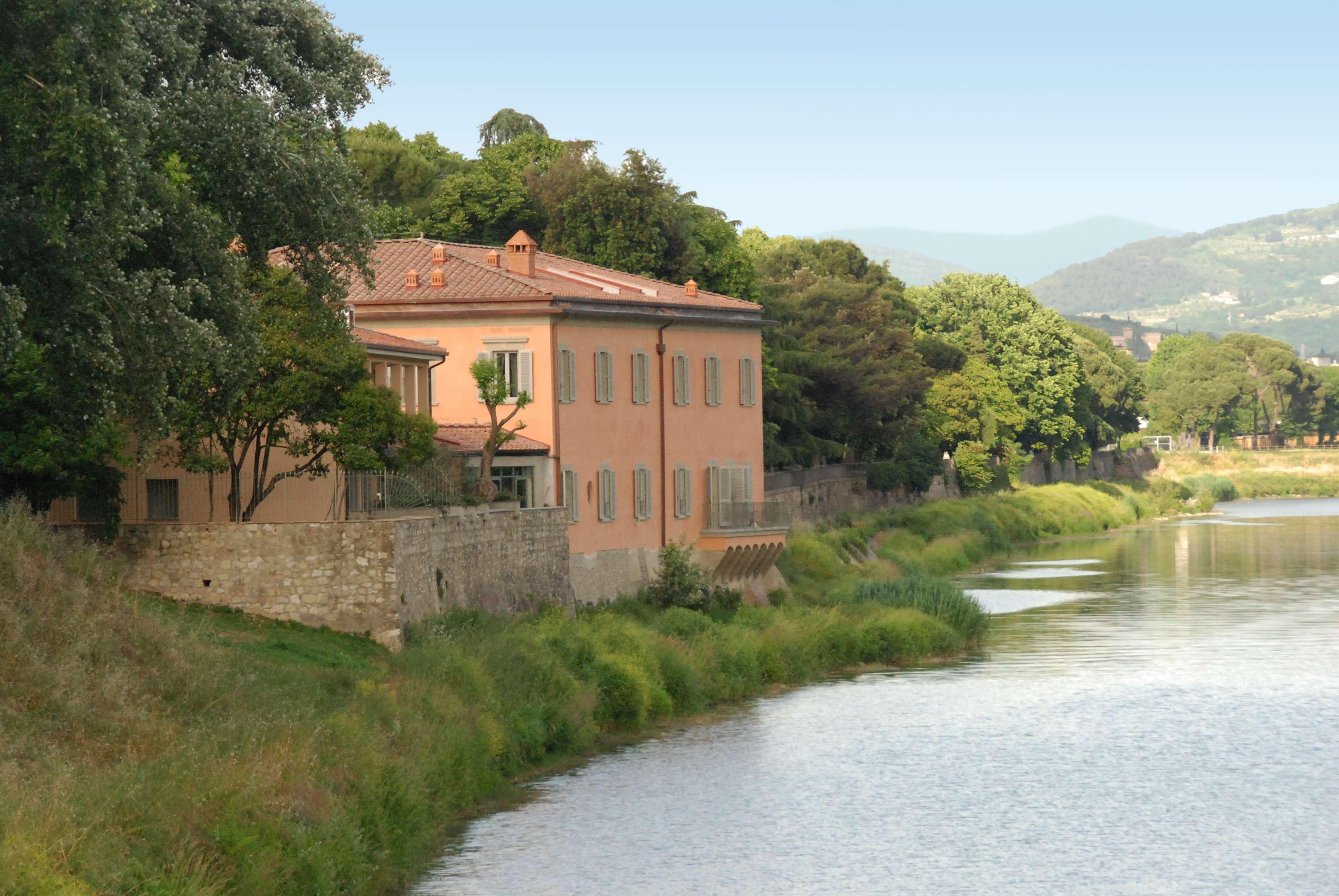 Ville Sull'Arno Florence Exterior photo The river at the town of Sant'Angelo in Vado