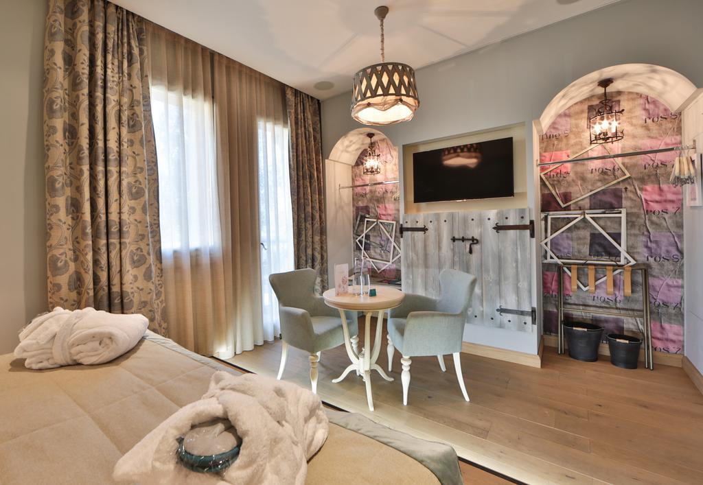 Ville Sull'Arno Florence Exterior photo A room at the hotel