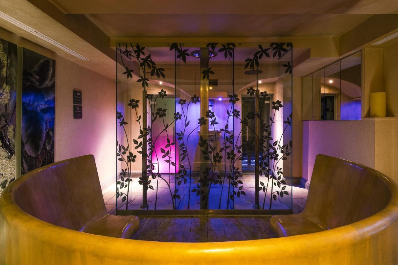 Ville Sull'Arno Florence Exterior photo Interior of the hotel